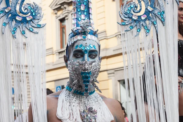 Op gay pride parade 2013 in Milaan — Stockfoto