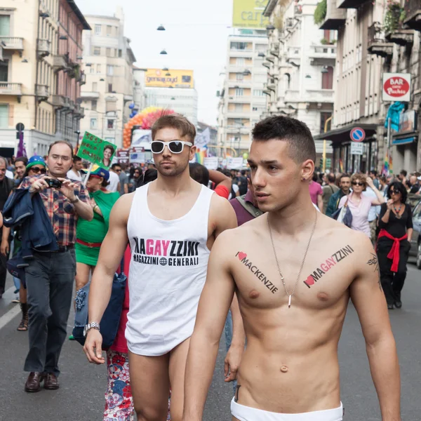 Op gay pride parade 2013 in Milaan — Stockfoto
