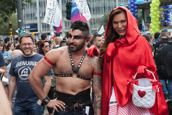 Op gay pride parade 2013 in Milaan — Stockfoto