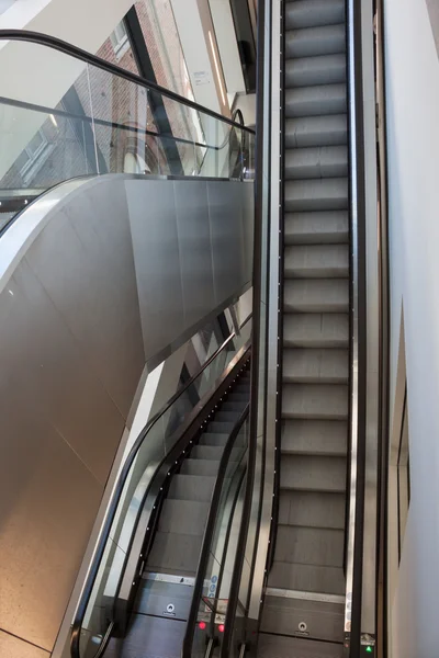 Draufsicht auf eine Rolltreppe — Stockfoto