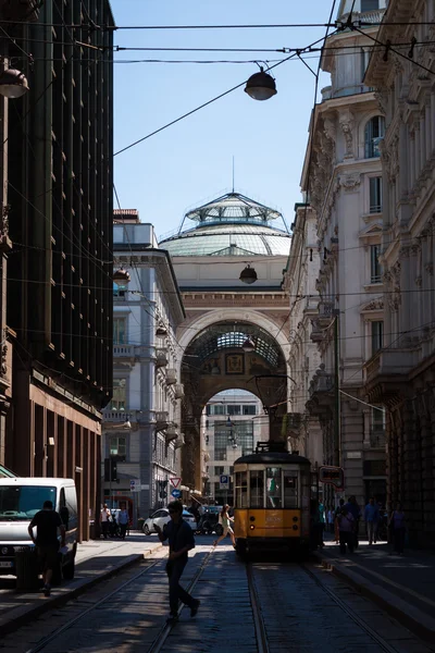 Side view of Galleria Vittorio Emanuele in Milan — Stock Photo, Image