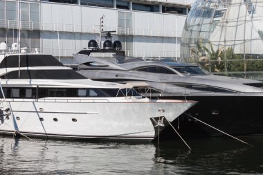Lüks Yatlar Port Cenova, İtalya