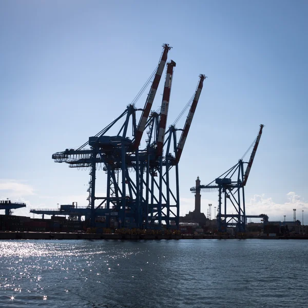 Vista panoramica sul porto di Genova, Italia — Foto Stock