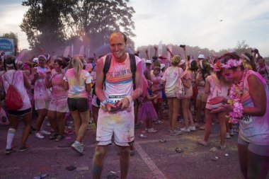 insanlar renk koşmak olay Milano, İtalya