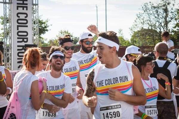 People at The Color Run event in Milan, Italy — Stock Photo, Image