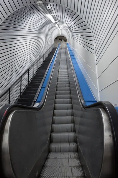 Upward view of an escalator — Stock Photo, Image