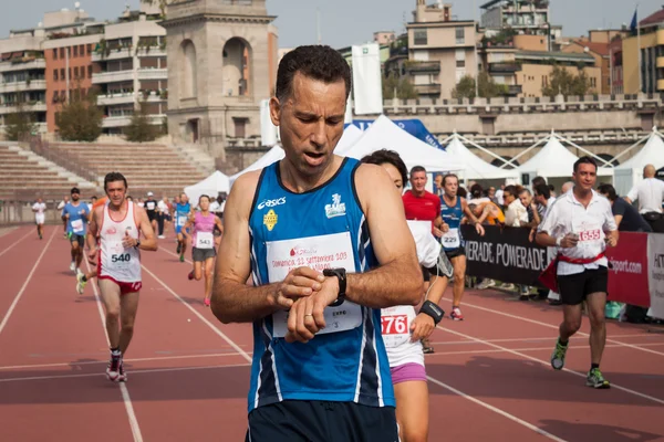 Gente en la Innovation Running en Milán, Italia —  Fotos de Stock