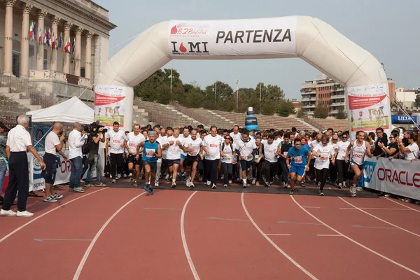 Persone all'Innovation Running a Milano, Italia — Foto Stock