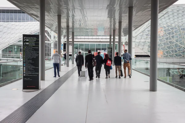 Människor på gjorde expo 2013 i Milano, Italien — Stockfoto