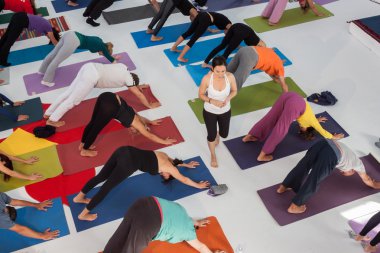 Üstten Görünüm insanlar yoga Festivali Milano, İtalya