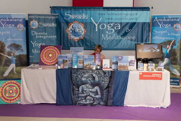 Stand at Yoga Festival in Milan, Italy — Stock Photo, Image