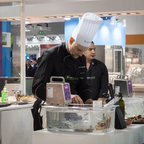 Cook at Host 2013 in Milan, Italy — Stock Photo, Image