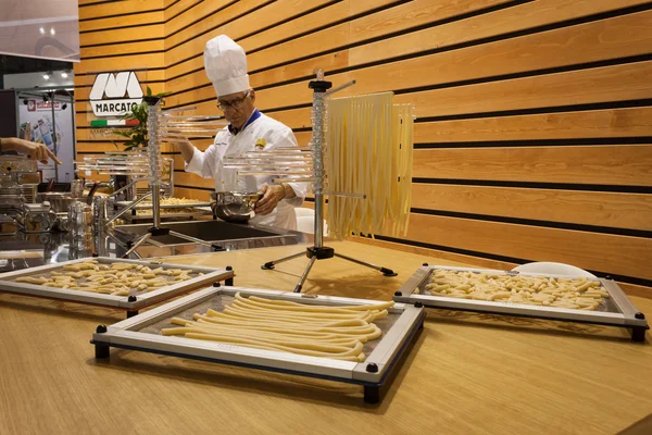 Cook at Host 2013 in Milan, Italy — Stock Photo, Image