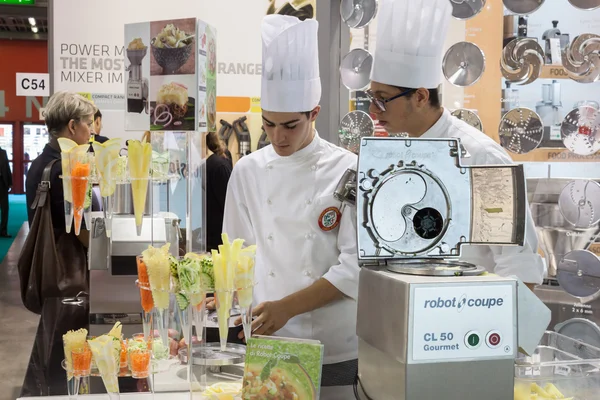 Young cooks at Host 2013 in Milan, Italy — Stock Photo, Image