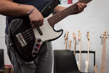 Milan, İtalya, milano gitar & 2013 ötesinde bas gitar