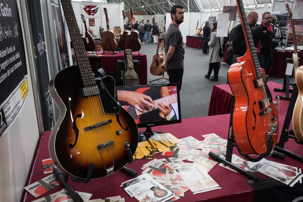 Electric guitars at Milano Guitars & Beyond 2013 in Milan, Italy — Stock Photo, Image
