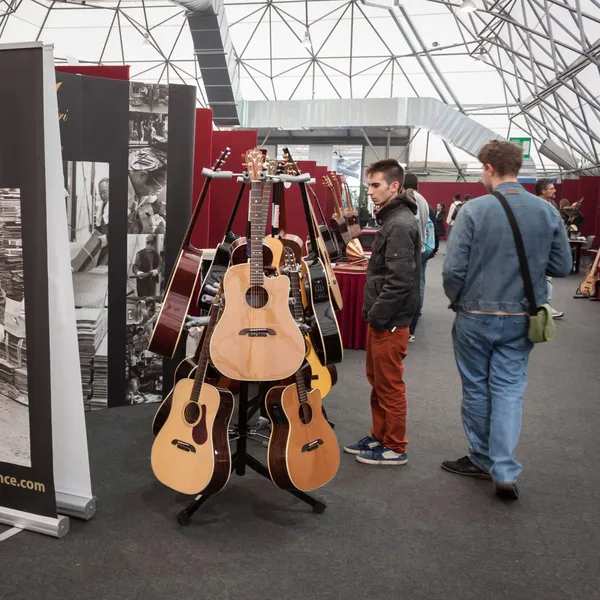 Classical guitars at Milano Guitars & Beyond 2013 in Milan, Italy — Stock Photo, Image