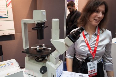 insanlara smau Fuarı Milano, İtalya