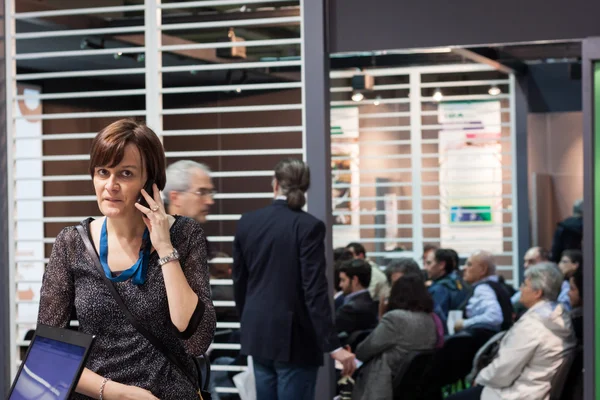 Gente en la exposición Smau en Milán, Italia —  Fotos de Stock