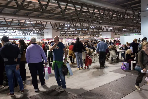 People at Weekend Donna 2013 in Milan, Italy — Stock Photo, Image