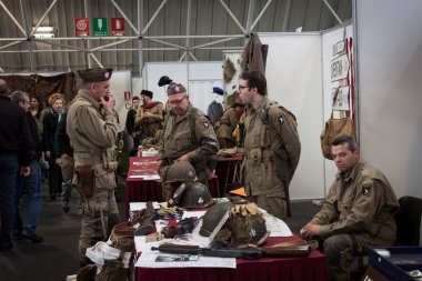 insanlara militalia 2013 Milano, İtalya