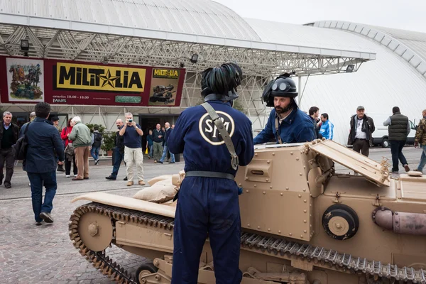 WW II Tanque italiano en Militalia 2013 en Milán, Italia —  Fotos de Stock