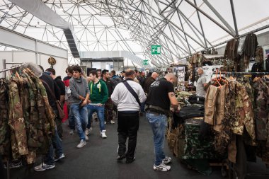 insanlara militalia 2013 Milano, İtalya