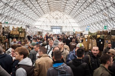 insanlara militalia 2013 Milano, İtalya