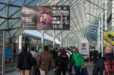 insanlara eicma 2013 Milano, İtalya