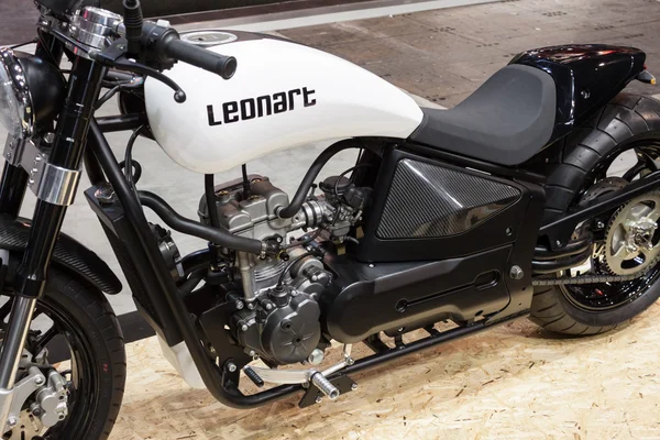 Leonart motorcykel på eicma 2013 i Milano, Italien — Stockfoto