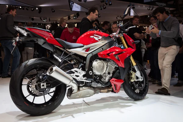 Persone a EICMA 2013 a Milano — Foto Stock