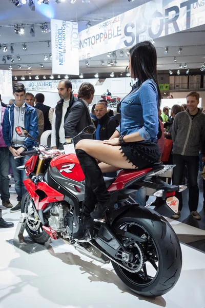 Persone a EICMA 2013 a Milano — Foto Stock