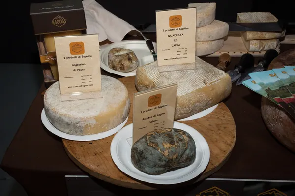 Cheese wheels at Golosaria 2013 in Milan, Italy — Stock Photo, Image