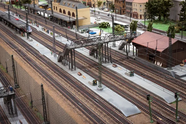 Järnvägen diorama på g! kom giocare i Milano, Italien — Stockfoto