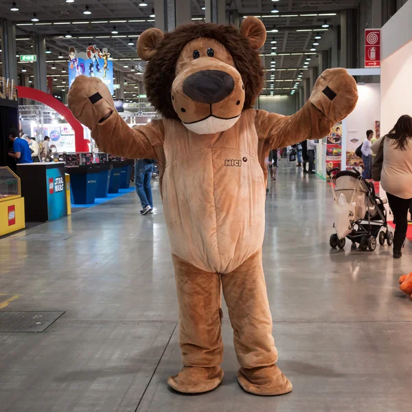 Lion man at G! come giocare in Milan, Italy — Stock Photo, Image