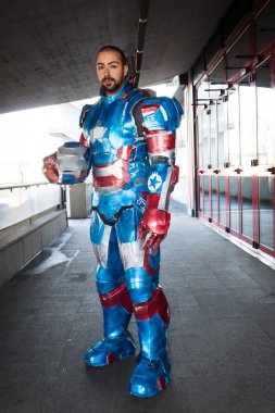 icomix Milan, İtalya, poz cosplayer