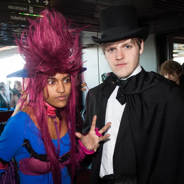 Cosplayers poserar på icomix i Milano, Italien — Stockfoto