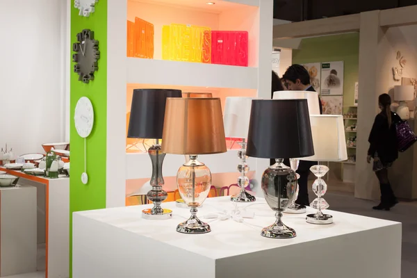 Lampen auf homi, home international show in milan, italien — Stockfoto