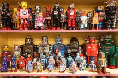 Vintage teneke robotlar homi ekrana, uluslararası gösteride ev: milan, İtalya