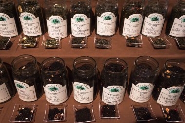 kavanoz ile farklı tip-in çay olis Festivali Milano, İtalya