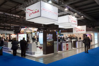 Tunus 'u ziyaret eden insanlar biraz 2014' te, Milano, İtalya 'da uluslararası turizm değiş tokuşu