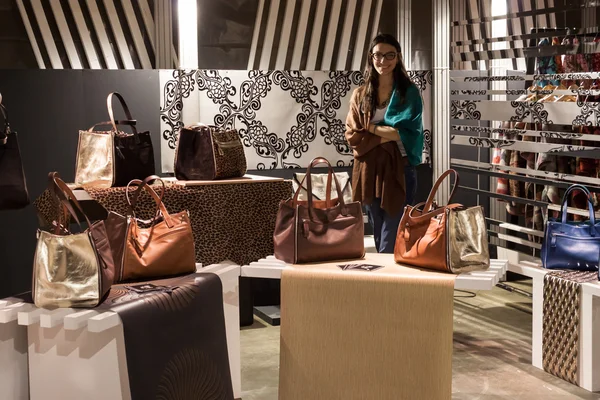 Bags on display at Mipap trade show in Milan, Italy — Stock Photo, Image