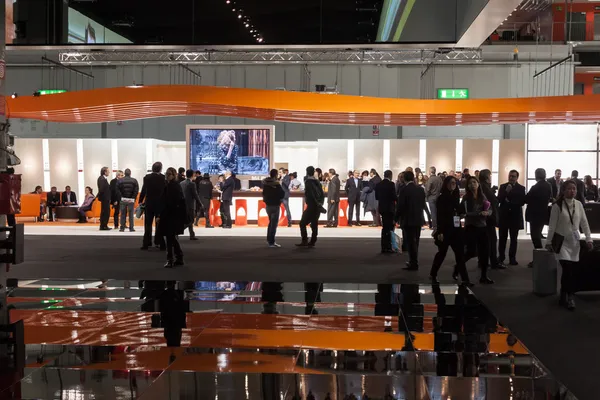 People visiting Mido 2014 in Milan, Italy — Stock Photo, Image