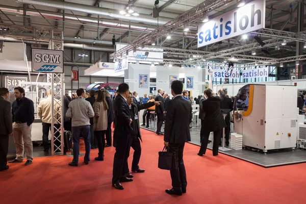 People visiting Mido 2014 in Milan, Italy — Stock Photo, Image