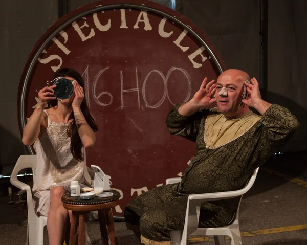 Artisti pronti a esibirsi nel loro spettacolo al Milan Clown Festival 2014 — Foto Stock