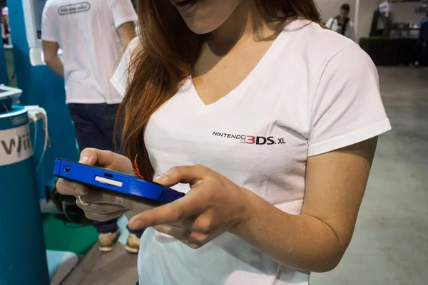 Nintendo girl at Cartoomics 2014 in Milan, Italy — Stock Photo, Image