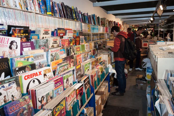 Képregények, a kijelzőn a cartoomics 2014-Milánó, Olaszország — Stock Fotó