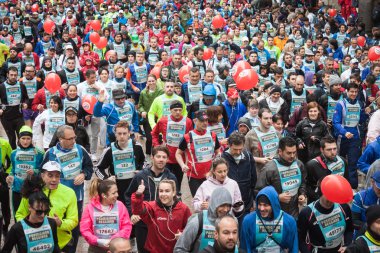 stramilano yarı maraton katılan sporcular