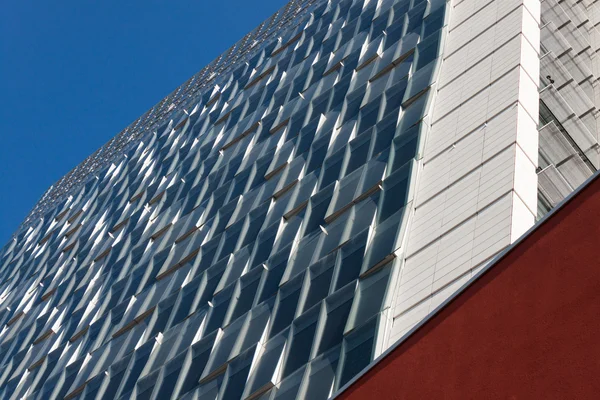 Architectonisch detail van een modern gebouw — Stockfoto