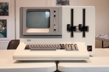 Vintage bilgisayar robot ve yapımcıları gösterisi